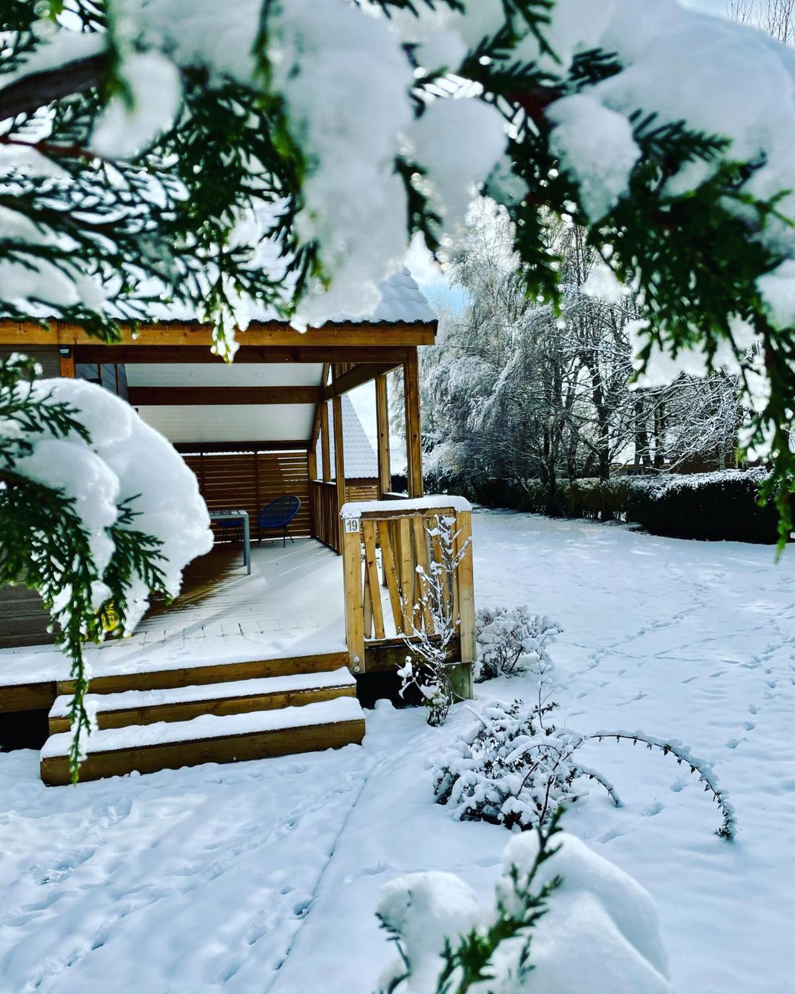 Domaine Les 2 Mondes Hotell Aydat Eksteriør bilde